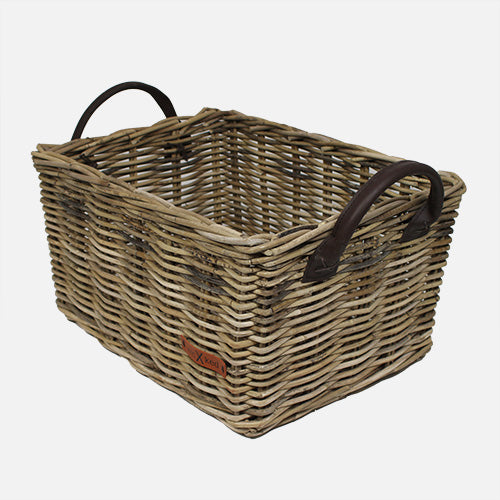 Kratmand met leren hengsels